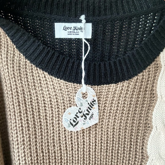 Oversized Color Block Chunky Knit Sweater With Braid Detail - Picture 9 of 9